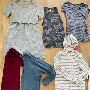 Maternity clothing lot